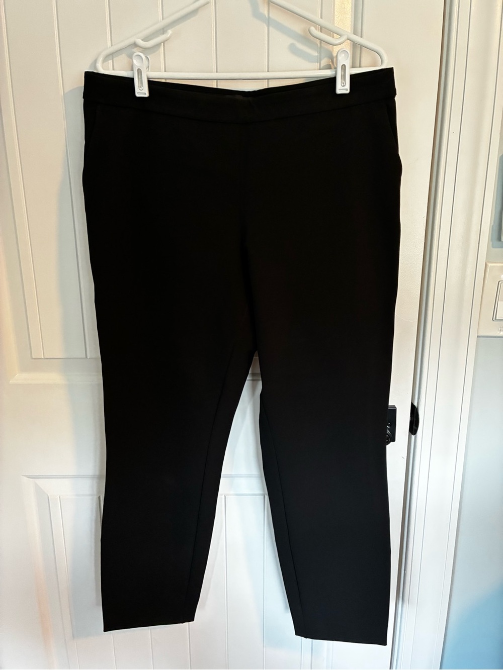 Theory Black Cropped Stretch Ponte Pants
